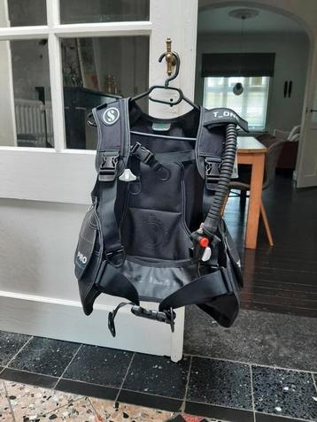 Trimvest Scubapro small beschikbaar voor biedingen