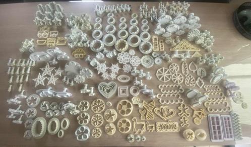 +250 st. PME / FMM cutters en plungers in diverse thema's, Hobby en Vrije tijd, Taarten en Cupcakes maken, Gebruikt, Versiering