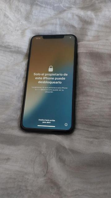 Iphone 11 pro max (met icloud) beschikbaar voor biedingen