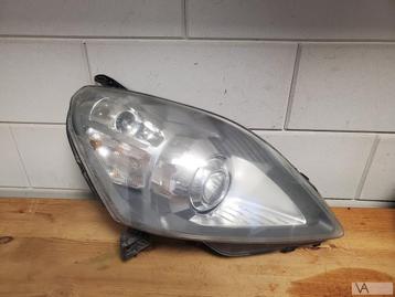 Opel Zafira B 2005 - 2012 koplamp rechts XENON 24451045 €250