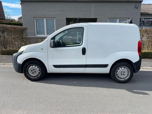 Peugeot bipper 1.3hdi 2013 euro5 clim contrôle technique ok, Autos, Camionnettes & Utilitaires, Entreprise, ABS, Airbags, Ordinateur de bord