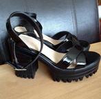 Chaussures à talons hauts Core Collection p.38, Enlèvement ou Envoi, Chaussures à haut talons, Comme neuf, Noir