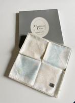 Dior zakdoeken -  2 doosjes, Ophalen of Verzenden, Zo goed als nieuw, Sjaal
