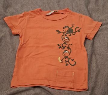~ T-shirtje met aapjes ( maat 92) beschikbaar voor biedingen