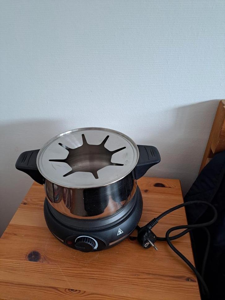 Fondtoestel op electriciteit, Elektronische apparatuur, Fonduesets, Nieuw, Elektrisch, Ophalen