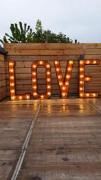 Grande Lettre Love lumineuse