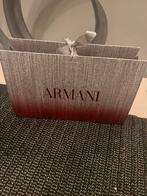 Sac emballage d'Armani pour mettre en valeur votre cadeau, Enlèvement ou Envoi, Comme neuf