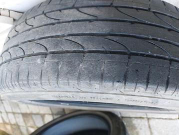 2 autobanden  beschikbaar voor biedingen