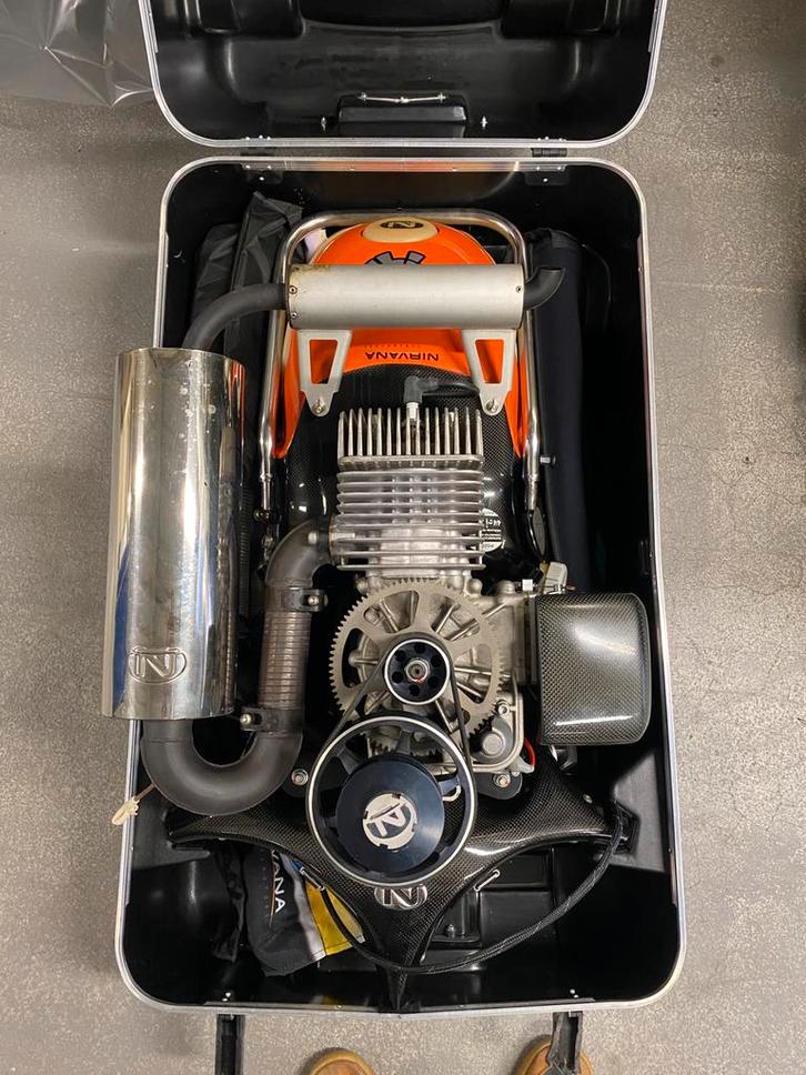 NIRVANA-INSTINCT + trike, Sport en Fitness, Zweefvliegen en Paragliding, Zo goed als nieuw, Paramotor, Ophalen