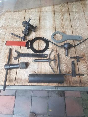  Onderdelen voor oldtimers en voorouders beschikbaar voor biedingen