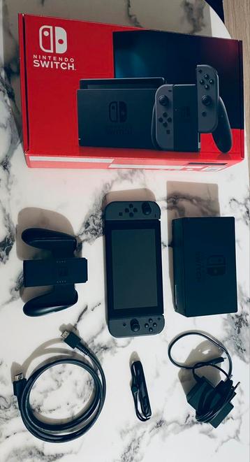 Nintendo Switch Blk edt V2 + jeux beschikbaar voor biedingen