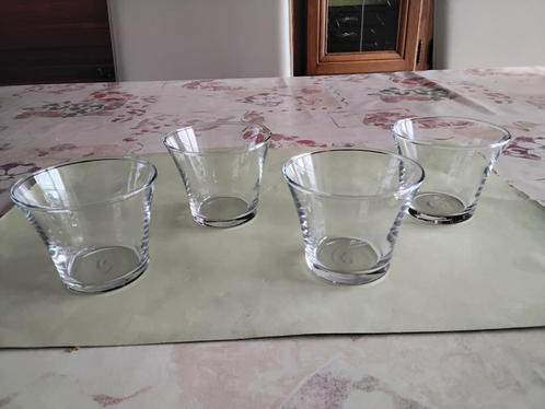 4 kleine apero glaasjes, Verzamelen, Glas en Drinkglazen, Zo goed als nieuw, Ophalen