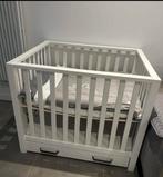 Wit babybedje / ledikant met lade – verstelbare bodem, Enlèvement, Comme neuf, Tiroir