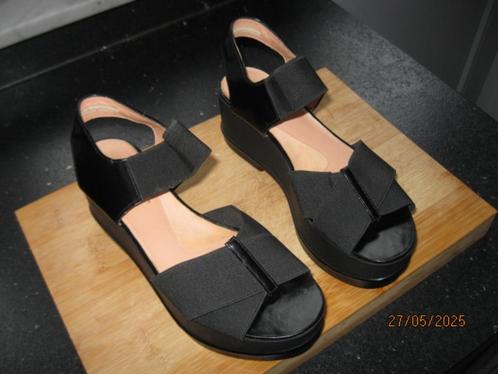 Sandalen leer Dames maat 38 Robert Clergerie, Kleding | Dames, Schoenen, Zo goed als nieuw, Sandalen of Muiltjes, Zwart, Ophalen of Verzenden