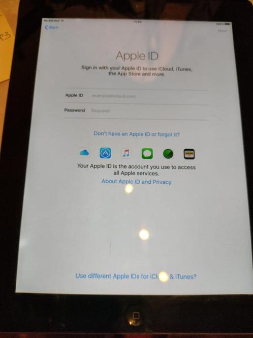 APPLE IPAD 2 32 GB + leren hoesje, Computers en Software, Apple iPads, Gebruikt, Apple iPad, Wi-Fi, 32 GB, Ophalen