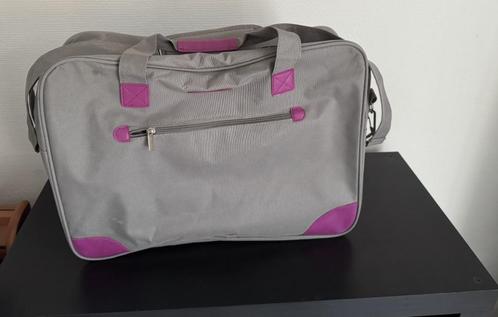 Sac NAJ OLEARI et étui Carpisa Beaty, Handtassen en Accessoires, Tassen | Reistassen en Weekendtassen, Nieuw, Overige kleuren