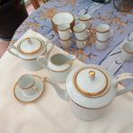 Service à café, Enlèvement