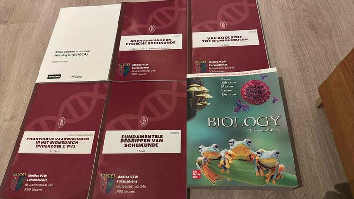 Boeken biomedische wetenschappen 1ste jaar KULeuven, Boeken, Schoolboeken, Scheikunde, Ophalen
