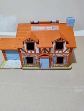 Fisher Price Vintage bruin huisje met gerief en popjes erbij beschikbaar voor biedingen