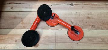 Zuignap beschikbaar voor biedingen