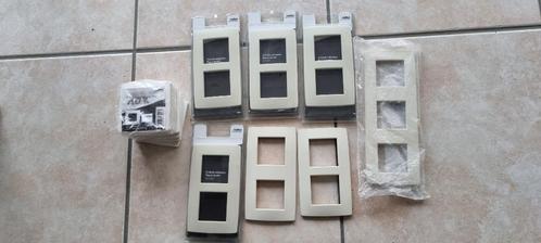 niko nouveau modele et ancien modèle pr20, Doe-het-zelf en Bouw, Elektriciteit en Kabels, Nieuw, Schakelaar, Ophalen