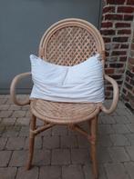 2 rotan stoelen, Enlèvement