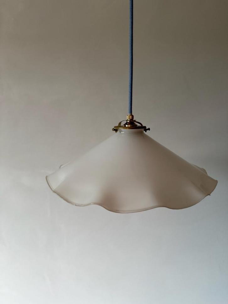 Vintage witte opaline hanglamp, Antiek en Kunst, Antiek | Verlichting, Ophalen of Verzenden