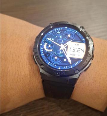 digitaal horloge voor heren beschikbaar voor biedingen