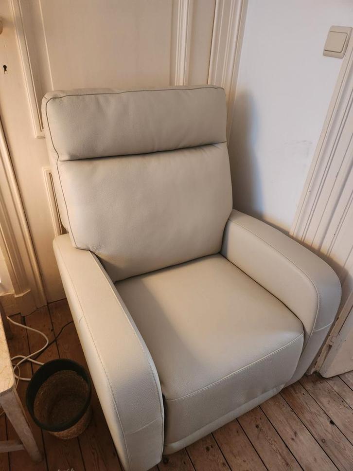 Poltron&sofa elektrische fauteuil, Huis en Inrichting, Zetels | Zetels en Chaises Longues, Zo goed als nieuw, Leer, Ophalen