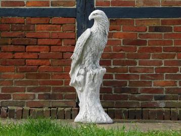 Aigle sur une souche d'arbre - 105 cm - Pierre, Enlèvement ou Envoi, Pierre