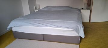 Boxspring Ikea beschikbaar voor biedingen