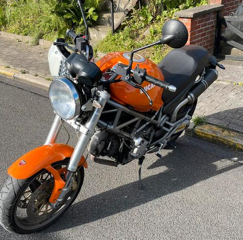 Ducati, Motoren, Motoren | Ducati, Particulier, Naked bike, meer dan 35 kW, 2 cilinders, Motorrijbewijs A, Sportuitlaat, Ophalen