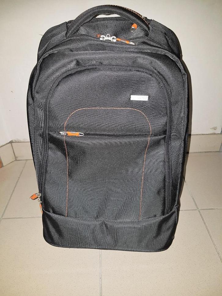 Rugzak op wieltjes, Handtassen en Accessoires, Tassen | Schooltassen, Zo goed als nieuw, Overige typen, 50 cm of meer, 30 tot 40 cm