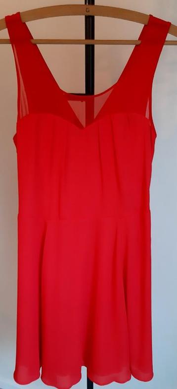 Rood kleedje met sweetheart neckline beschikbaar voor biedingen