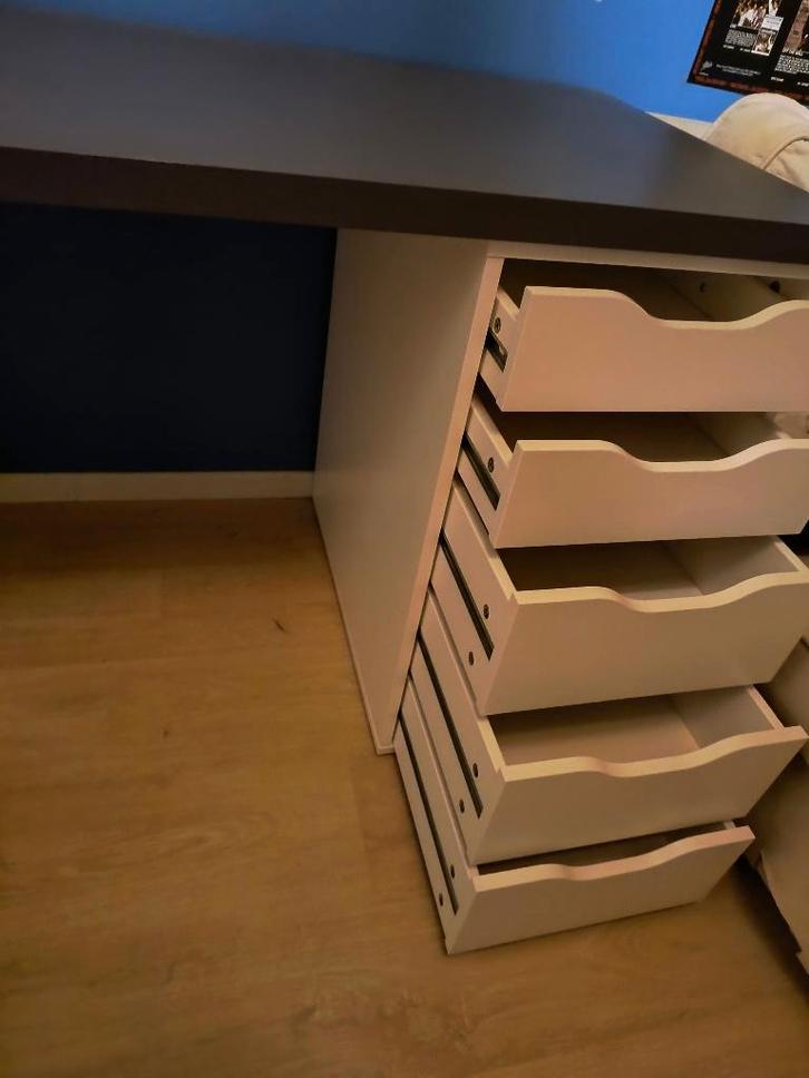 Commode blanche, 5 tiroirs, Ikea, Maison & Meubles, Armoires | Commodes, Comme neuf, Moins de 100 cm, Moins de 50 cm, 25 à 50 cm