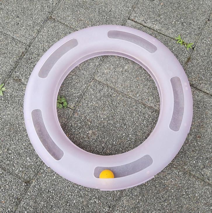 Katten speelgoed, Dieren en Toebehoren, Kattenspeelgoed, Zo goed als nieuw, Speelbal, Ophalen of Verzenden