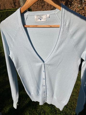 Babyblauwe cardigan S/36 beschikbaar voor biedingen