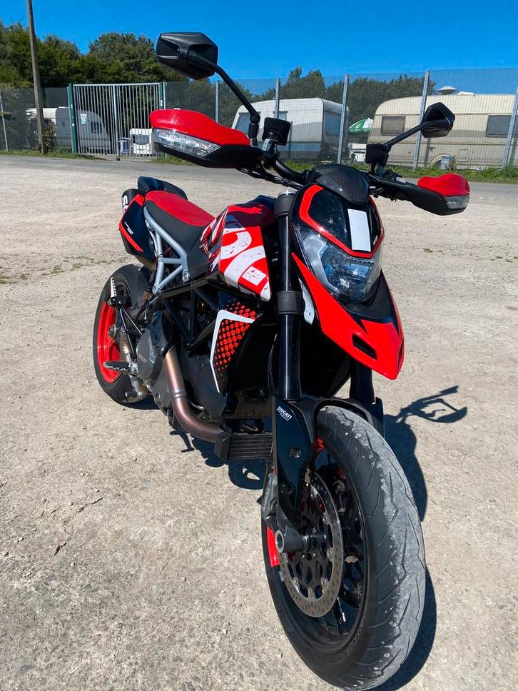 Ducati hypermotard RVE 950, Motoren, Motoren | Ducati, Particulier, SuperMoto, meer dan 35 kW, 2 cilinders, Motorrijbewijs A, Quickshifter