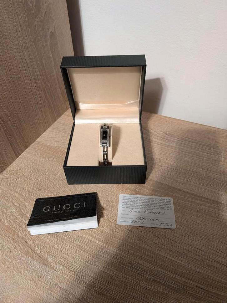 Montre Gucci 3900L, Collections, Articles de fumeurs, Briquets & Boîtes d'allumettes, Enlèvement ou Envoi