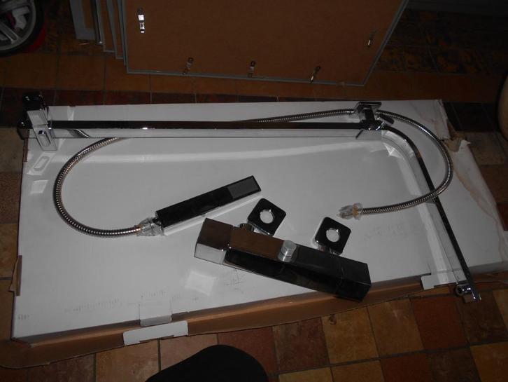 nieuw thermostatisch douche kraan en stang, Doe-het-zelf en Bouw, Sanitair, Zo goed als nieuw, Douche, Chroom, Ophalen of Verzenden