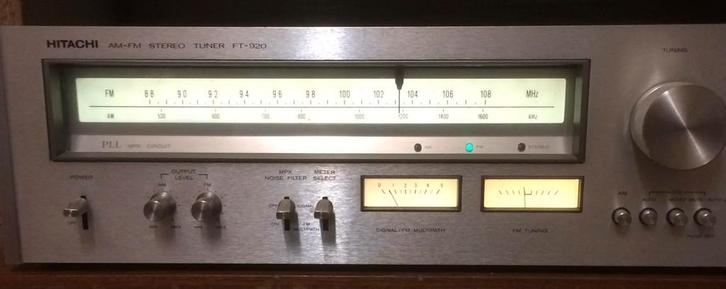 Tuner stéréo AM/FM Vintage Hitachi FT-920, TV, Hi-fi & Vidéo, Tuners, Utilisé, Enlèvement