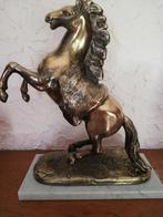 Cheval en bronze, Brons, Ophalen