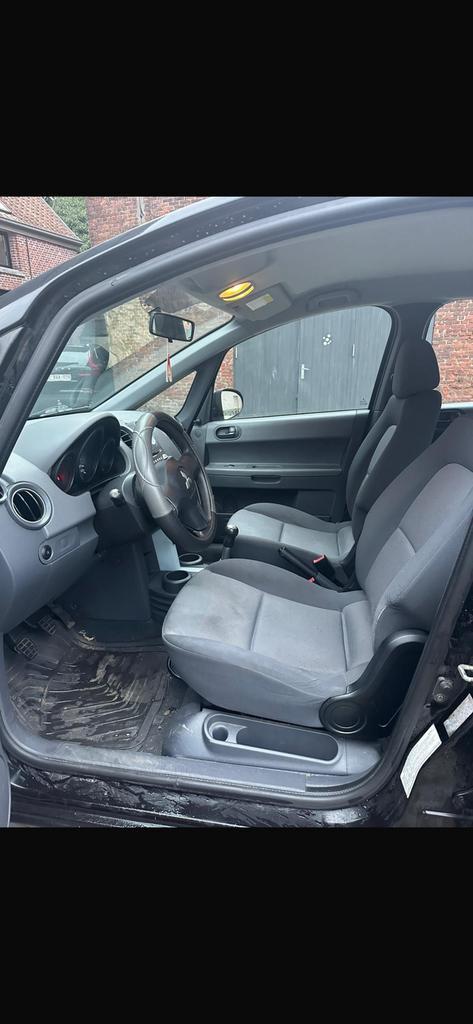 Mitsubishi Colt, Auto's, Mitsubishi, Particulier, Colt, ABS, Adaptieve lichten, Airbags, Airconditioning, Alarm, Radio, USB, Benzine