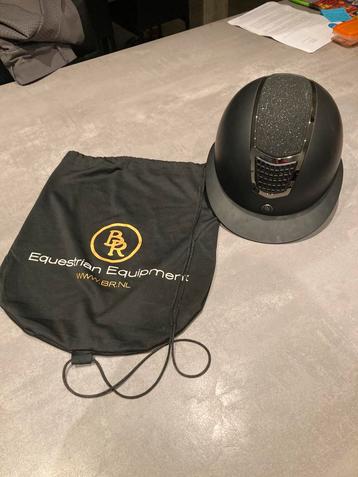 Paardrijhelm BR beschikbaar voor biedingen