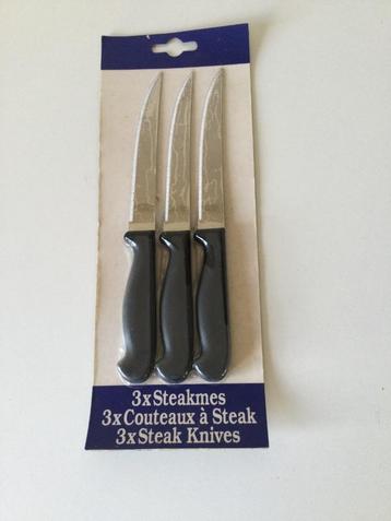 3 steakmessen - nieuw in verpakking beschikbaar voor biedingen