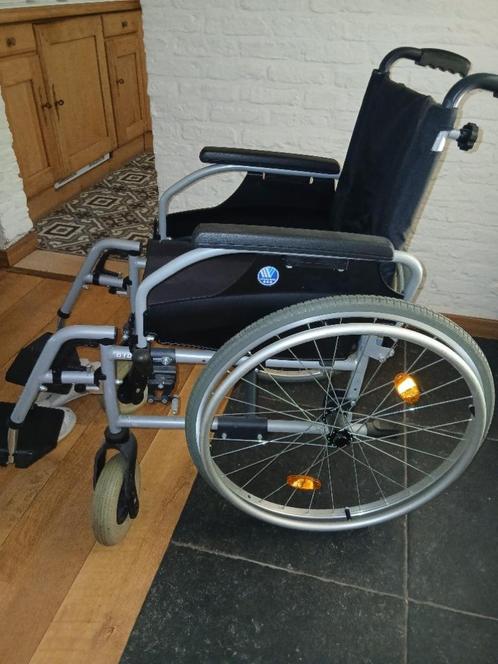 ROLSTOEL LICHTGEWICHT HOOGWAARDIGE KALITEITSMERK, Diversen, Rolstoelen, Zo goed als nieuw, Ophalen