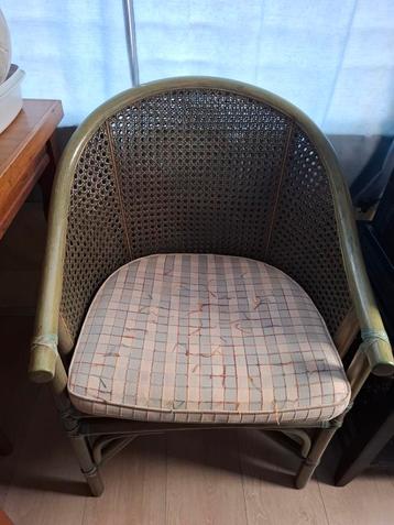 Stoelen,zeteltjes 3 stuks beschikbaar voor biedingen