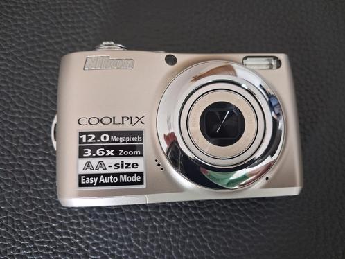 NIKON COOLPIX L22 compacte digitale camera zilver nieuwstaat, Audio, Tv en Foto, Fotocamera's Digitaal, Nieuw, Compact, Nikon