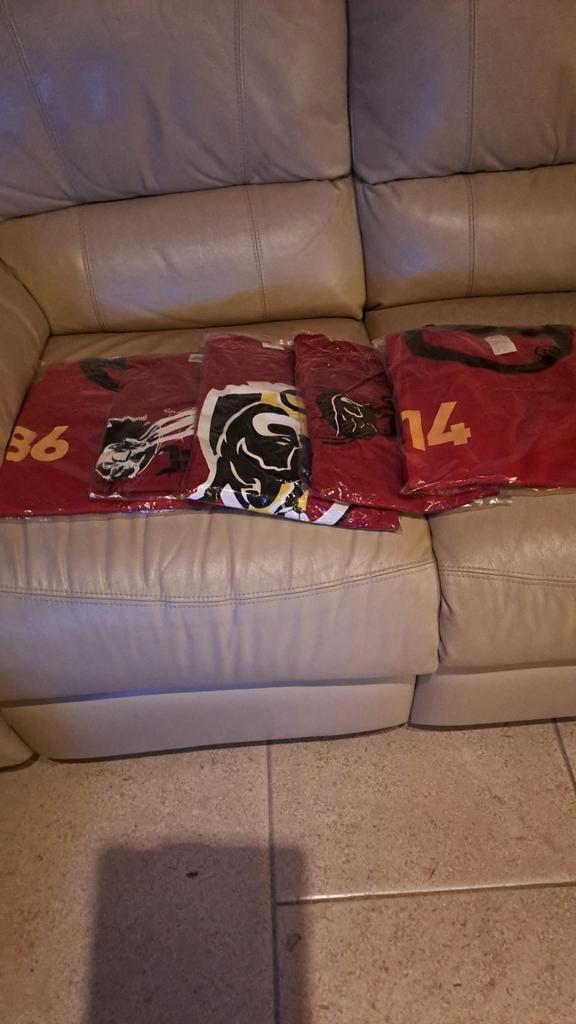 T-shirts Rode Duivels (Jupiler), Verzamelen, Merken en Reclamevoorwerpen, Nieuw, Ophalen of Verzenden