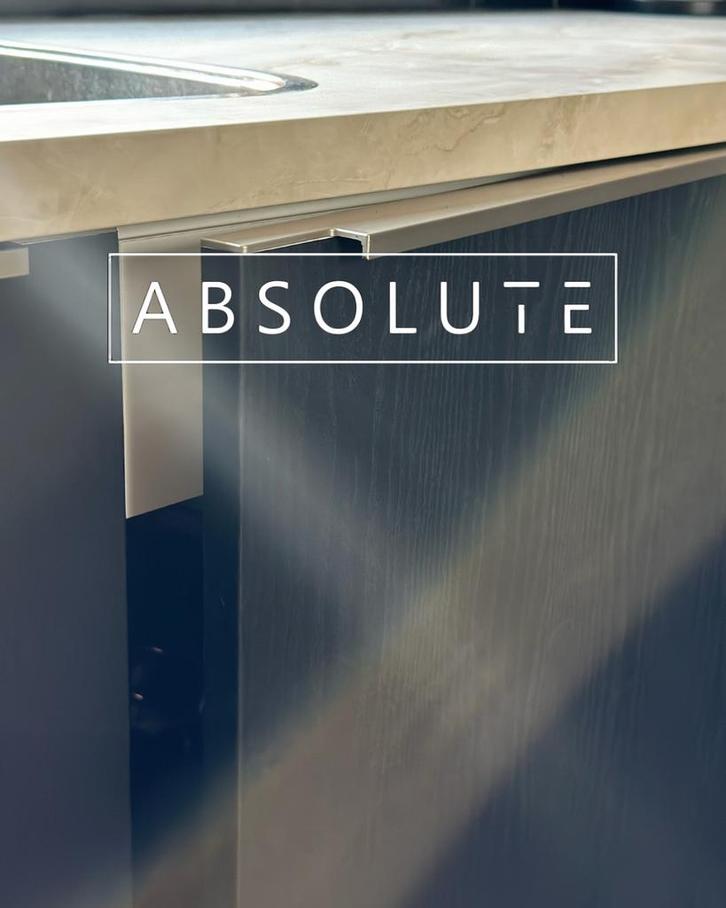 Absolute keukens wrappen in Antwerpen. (Heel BE), Huis en Inrichting, Keuken | Complete keukens, Zo goed als nieuw, Ophalen